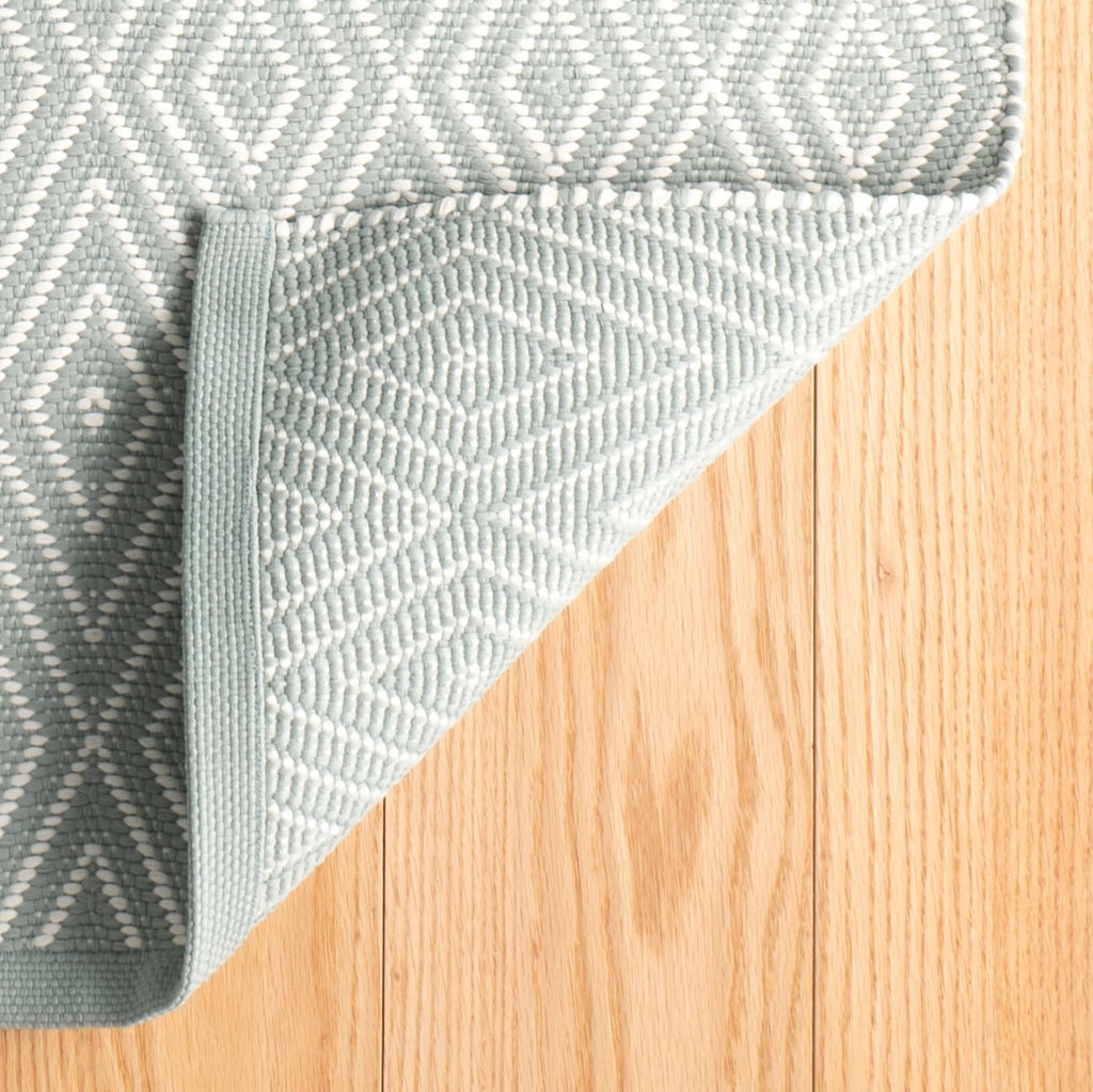 Diamond Handwoven Indoor/Outdoor Rug | Light Blue/Ivory 3