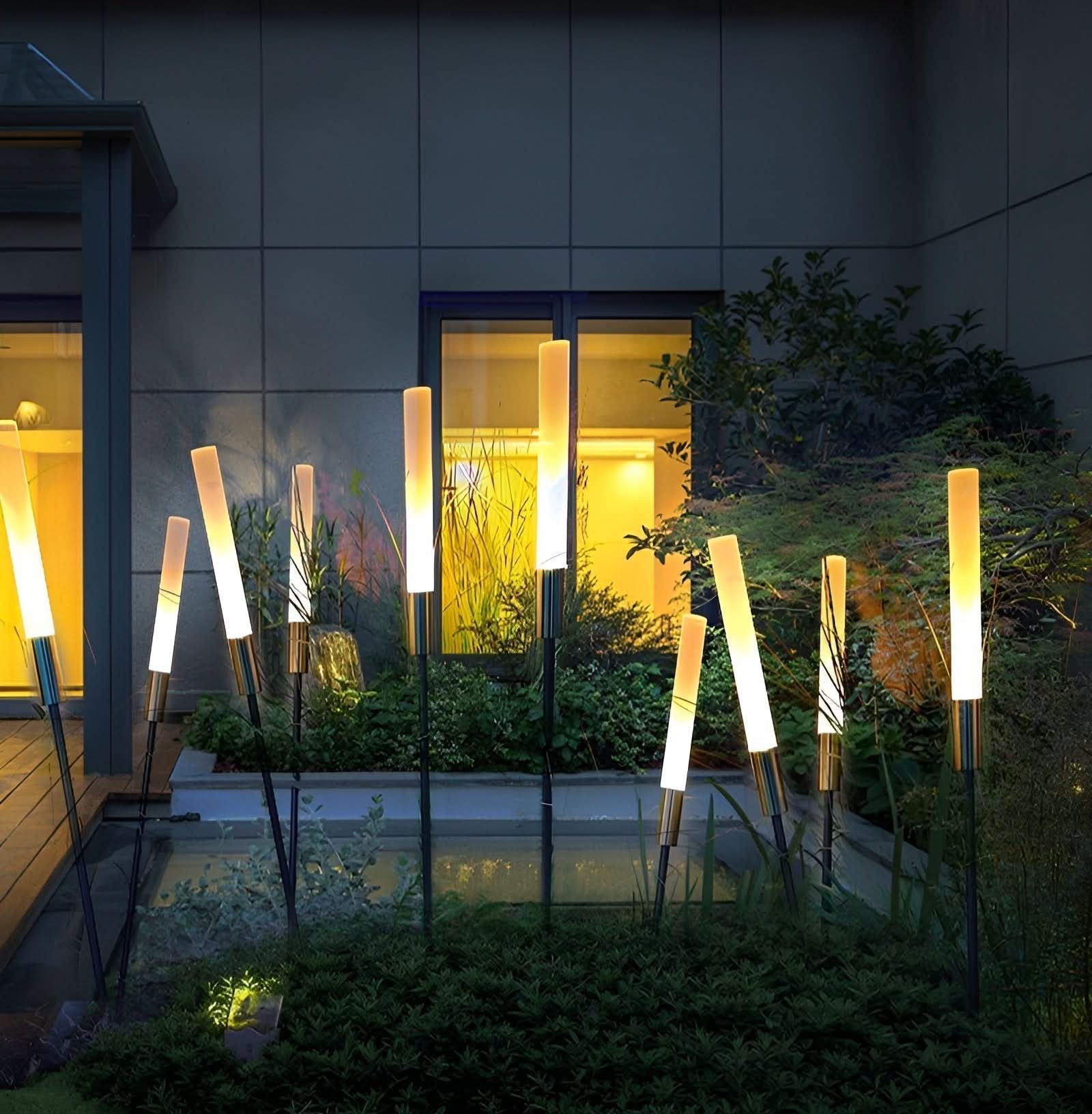 Garduru | Solar Outdoor Lights with Weather-Resistant Design | Modern LED Landscape Lighting for Eco-Friendly Illumination 3