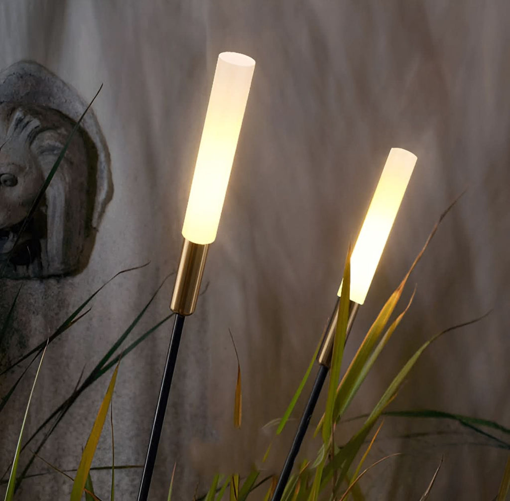 Garduru | Solar Outdoor Lights with Weather-Resistant Design | Modern LED Landscape Lighting for Eco-Friendly Illumination 4