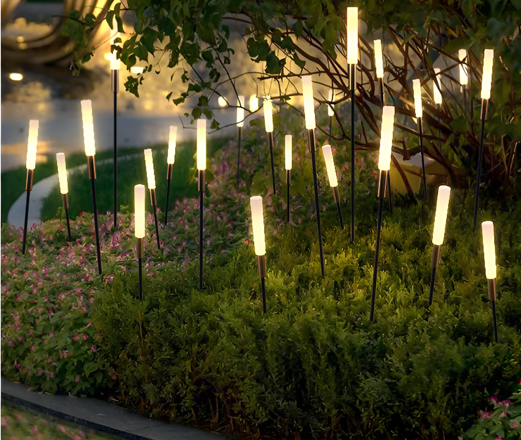 Garduru | Solar Outdoor Lights with Weather-Resistant Design | Modern LED Landscape Lighting for Eco-Friendly Illumination 7